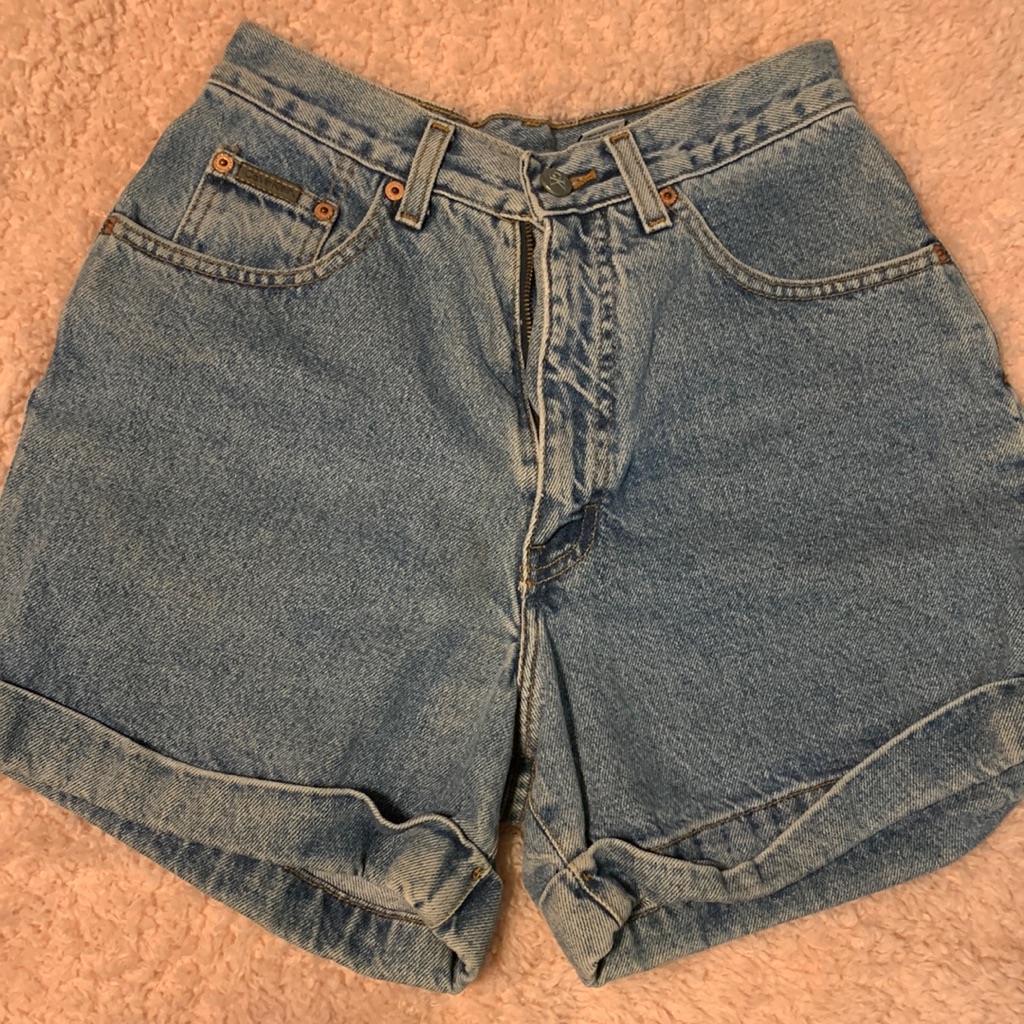 Vintage Calvin Klein Rolled Mom Jean Shorts